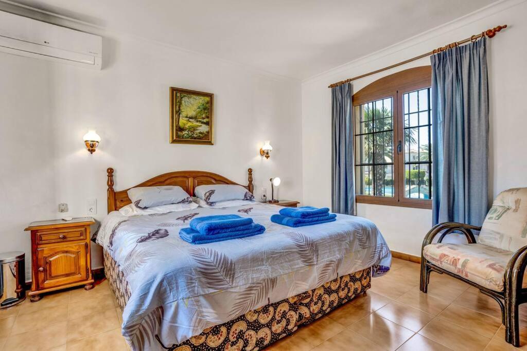 La Isla Casa Barnaby Villa Platja de Larenal Exterior photo